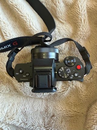Cámara Lumix Panasonic DC-G100D