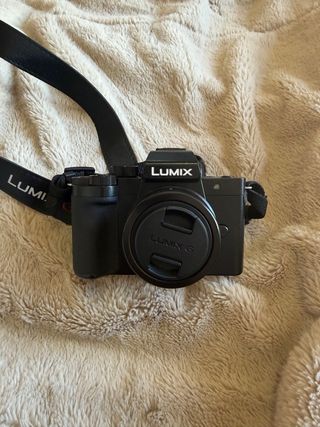 Cámara Lumix Panasonic DC-G100D
