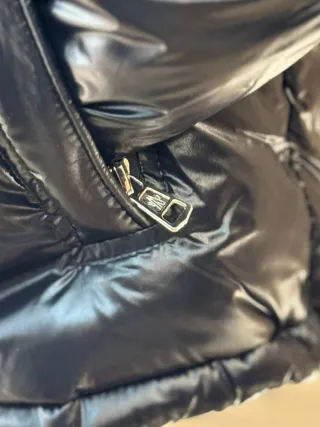 Chaquetón Moncler Epico Negro en Tallas M y L.