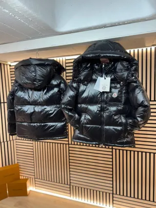 Chaquetón Moncler Epico Negro en Tallas M y L.