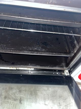 Cocina de gas Beko 4 fuegos y horno