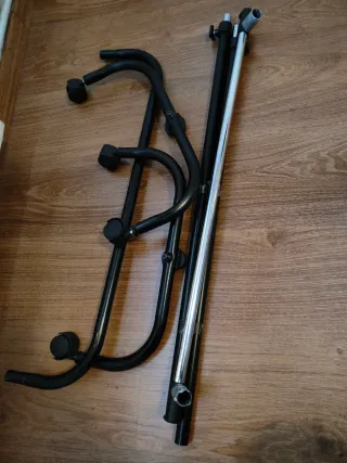 Perchero Metálico con Ruedas