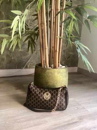 Borsetta donna monogramma M oro