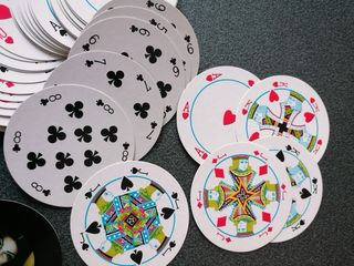 Carte da gioco circolari  Halloween Heineken