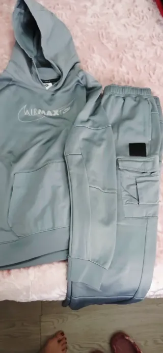 Conjunto Nike Air Max Sudadera y Pantalón Gris