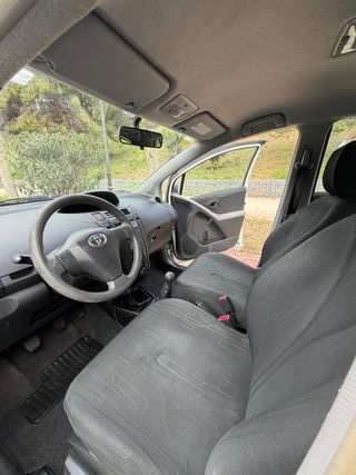 Toyota Yaris 61.000km !!!