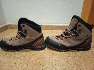 Botas Montaña Salomon Gore-Tex Contagrip