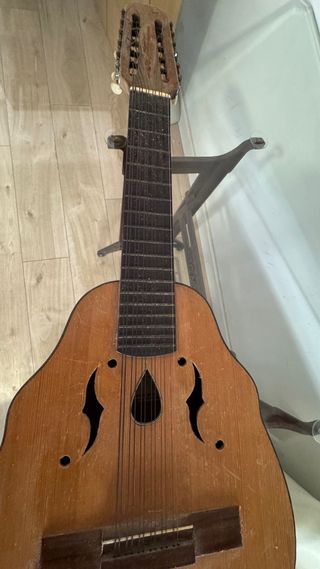 Bandurria Guitarra para reparar Casa Pairamoni