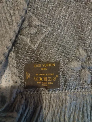 Bufanda Louis Vuitton Gris..