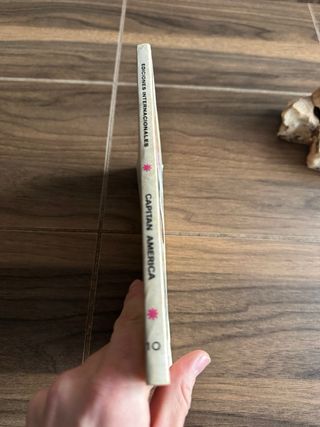 Capitan america: detened al cyborg