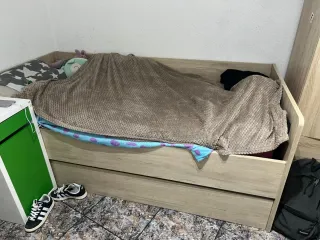 Cama nido juvenil con escritorio