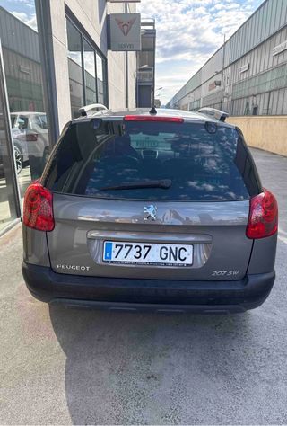 Peugeot 207 SW Outdoor 1.6 VTi 16v 120