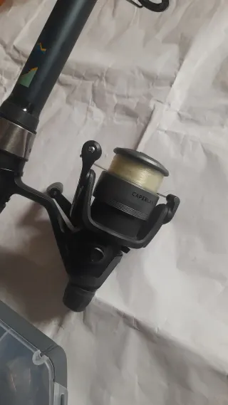 Caña de pescar Caperlan con carrete