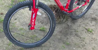 Bicicleta Montaña Specialized Hardrock Roja