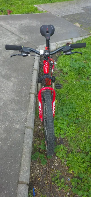 Bicicleta Montaña Specialized Hardrock Roja