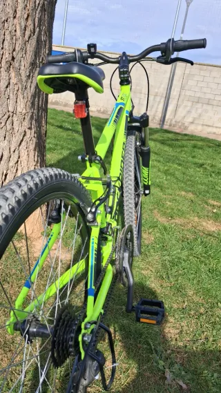 Bicicleta 24" Decathlon Rockrider ST500 Verde lima