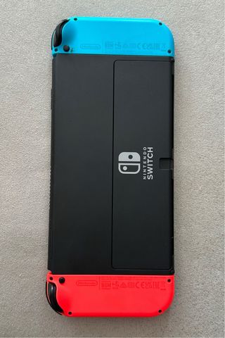 Nintendo Switch OLED Azul y Roja