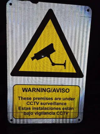 Señal de advertencia CCTV