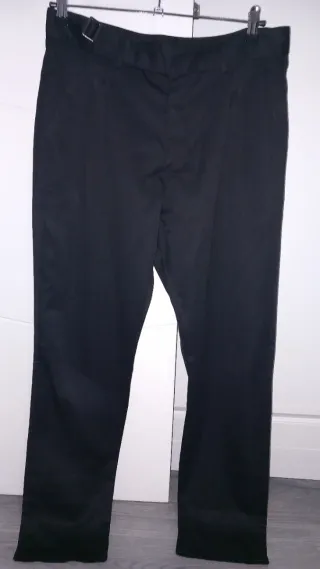 Pantalón negro hombre