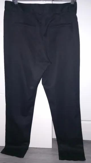 Pantalón negro hombre