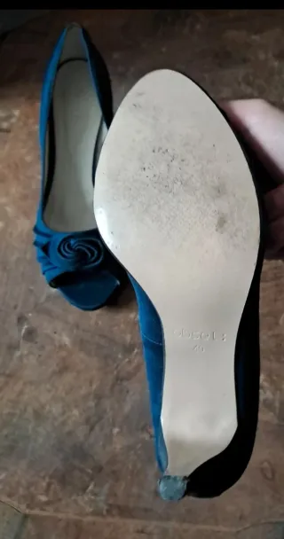 Scarpe eleganti blu con fiore donna