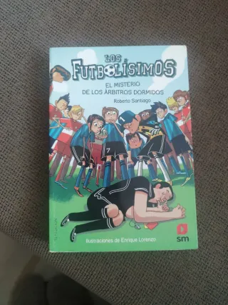 Los Futbolísimos 1: El misterio de los árbitros...