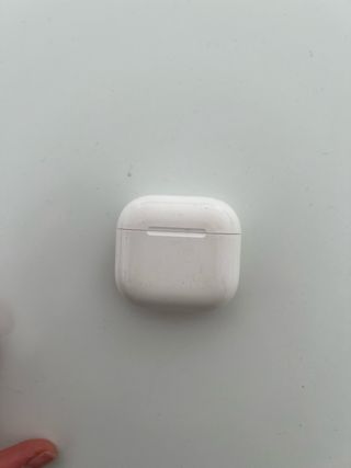 AirPods 4 con cancelación de ruido