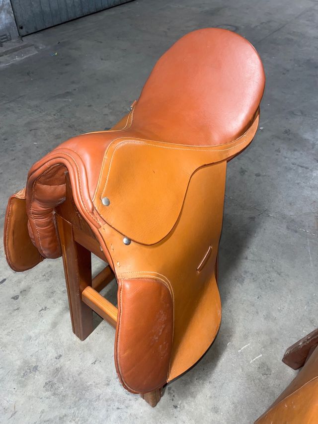 Sillas de montar de cuero