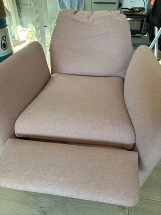 Butaca reclinable rosa cómoda