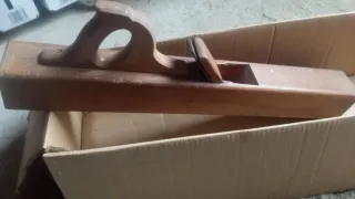 Cepillo carpintero madera antiguo