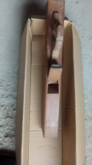 Cepillo carpintero madera antiguo