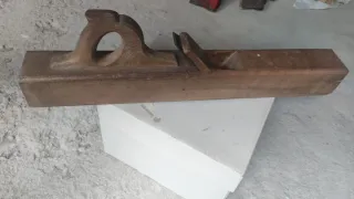Cepillo carpintero madera antiguo