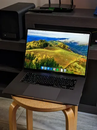 MacBook Pro 16 i9 32GB RAM 1TB SSD