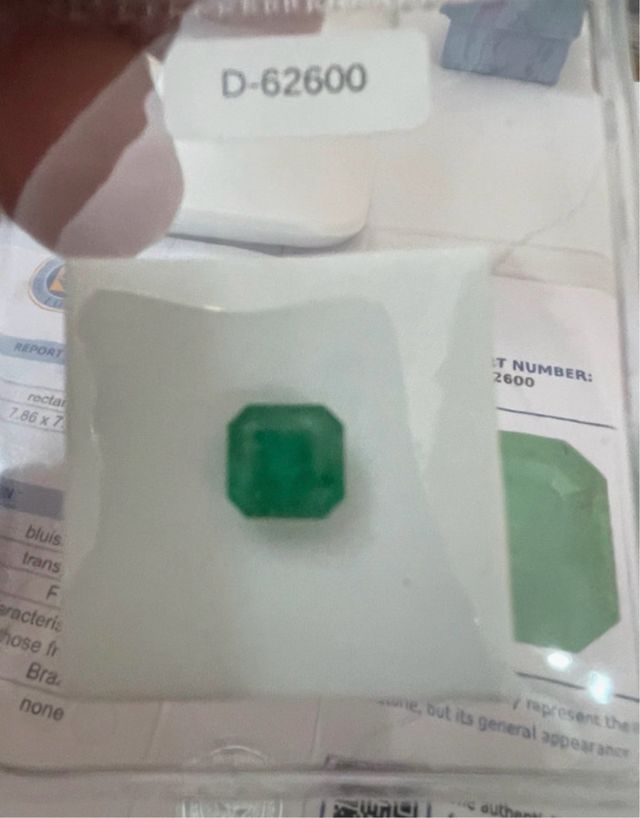 Esmeralda Brasileña 2.29Ct Natural IGE