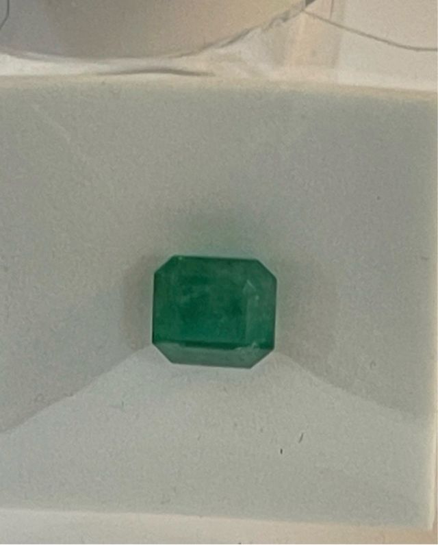 Esmeralda Brasileña 2.29Ct Natural IGE