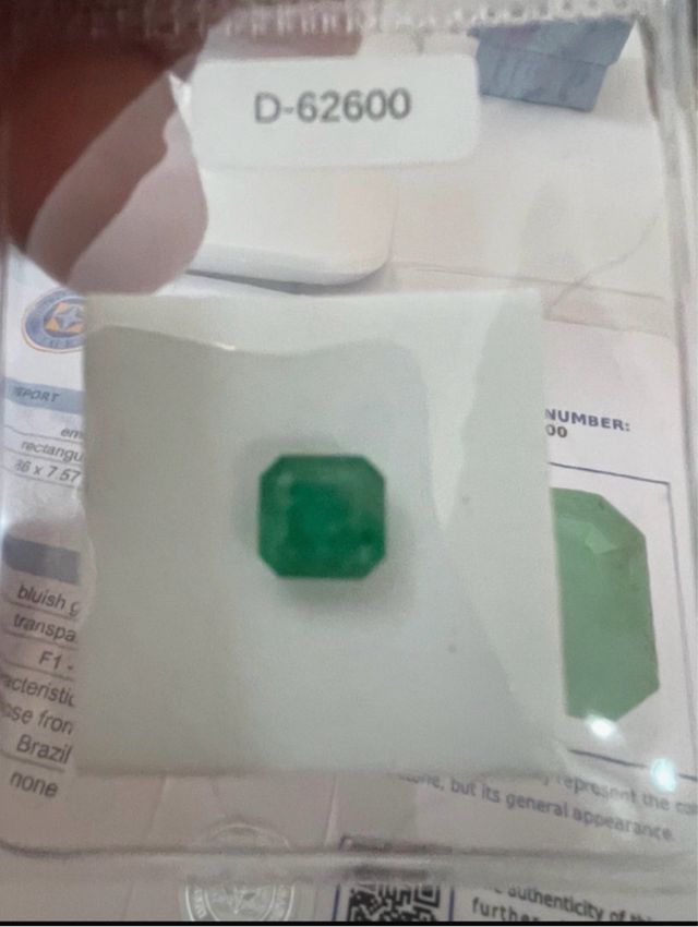 Esmeralda Brasileña 2.29Ct Natural IGE