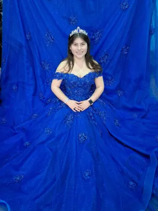 WhatsApp 687 095 722