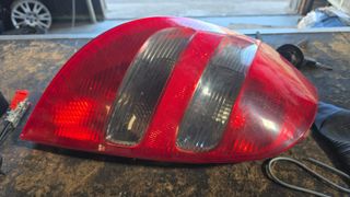 PILOTO TRASERO IZQUIERDO MERCEDES CLASE A W169