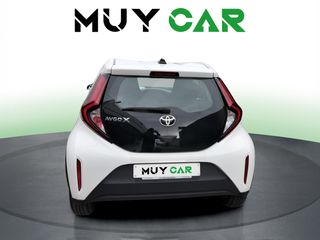 Toyota Aygo X Cross 1.0 VVT-I Play 53 kW (72 CV)