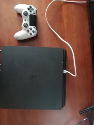 Consola PS4 Slim Negra