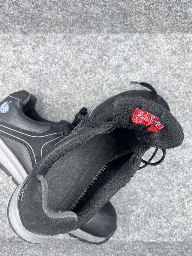 Zapatos de trabajo Strauss negros y grises