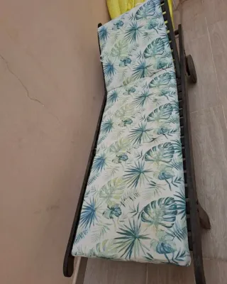 Conjunto Mesa, Tumbonas y Sillas Jardín