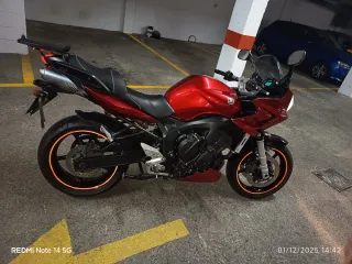 Yamaha FZ6 S1 Roja Sportbike