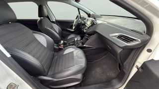 Peugeot 2008 PureTech 110 S&S Allure 81 kW (110 CV)