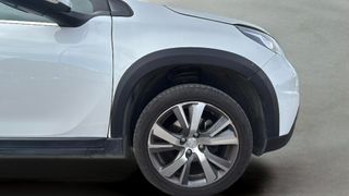 Peugeot 2008 PureTech 110 S&S Allure 81 kW (110 CV)