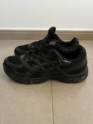 Zapatillas Asics Negras