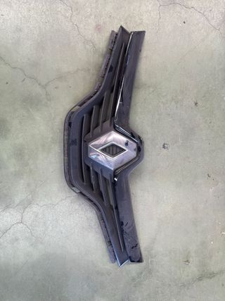 Rejilla Delantera Renault Captur