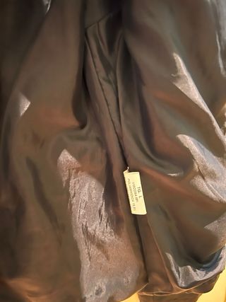 Giacca nera in pelle da donna