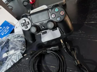 PS4 Pro 1TB Negra IMPECABLE!!