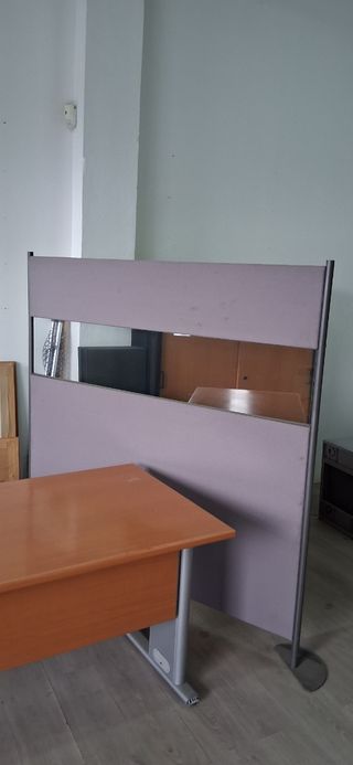 Conjunto 2 Escritorios, separador y armario